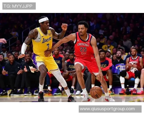 范德比尔特回忆2016年与詹姆斯合影并称其为历史最佳球员 范德比尔特回忆2016年与詹姆斯合影并称其为历史最佳球员